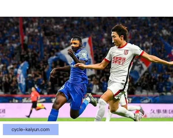 扎伊尔·埃梅里连续进球助力球队获胜，状态回暖值得关注