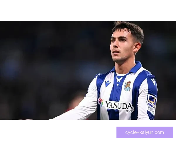 罗贝托续约谈判进展显著，球员状态持续受到关注