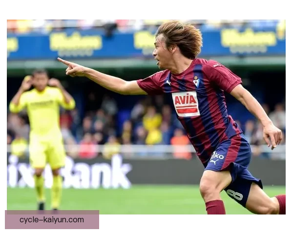 利兹联中路渗透表现稳健，持续增强球队竞争力