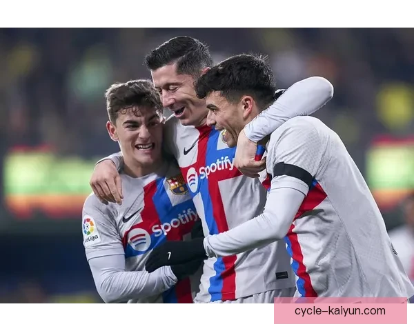 阿拉巴多位置能力持续提升，攻防表现稳健续提升